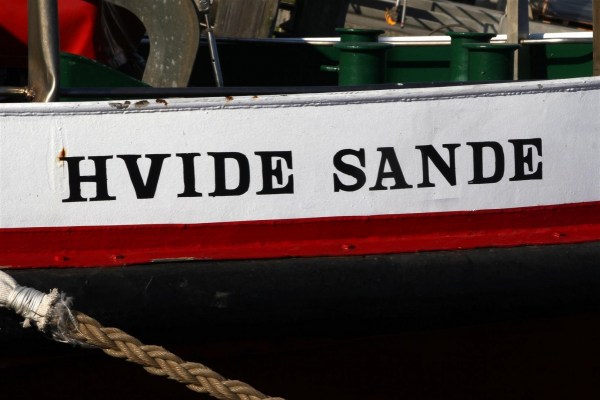 Fischkutter mit Aufschrift Hvide Sande